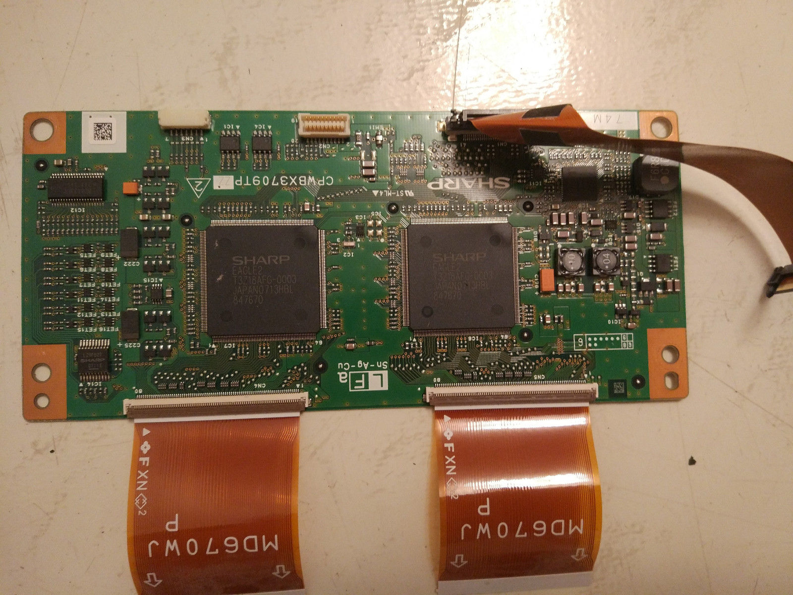 SHARP LCD-TV-T-Con-Karte CPWBX3709TP mit Flachbandkabelsatz